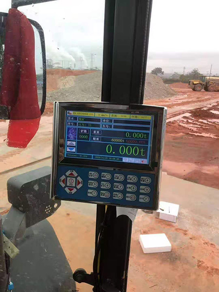 　作為江展河裝載機電子秤，它是如何實現(xiàn)裝載機載重測量的呢?