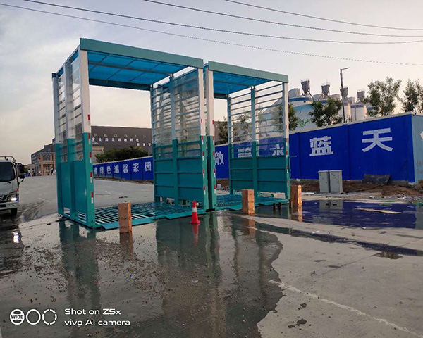 龍門(mén)式洗車機(jī),工程洗車機(jī)