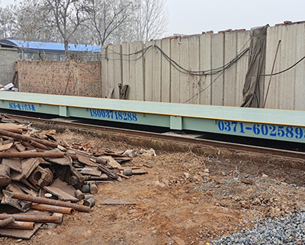 電子地磅調(diào)試 地磅進(jìn)水操作