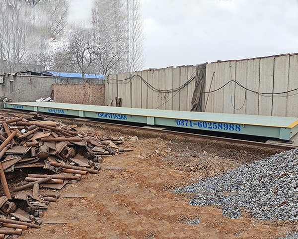 電子地磅調(diào)試 地磅進(jìn)水操作